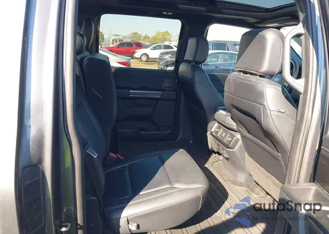 2022 Ford F-150 Xlt z USA, uszkodzony, nr VIN 1FTEW1EP5NFB98708